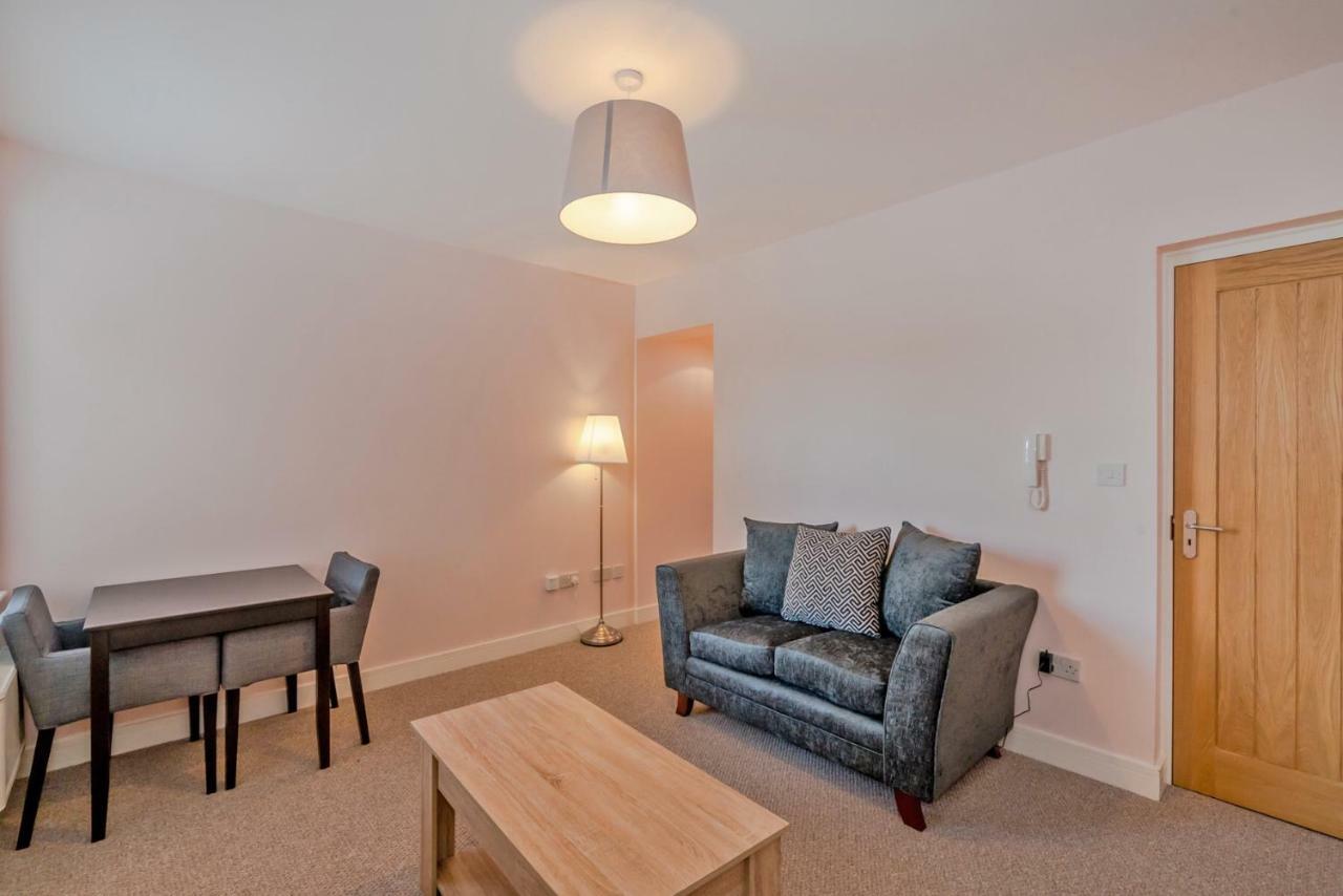 Cannock Hotel Apartments Exterior foto
