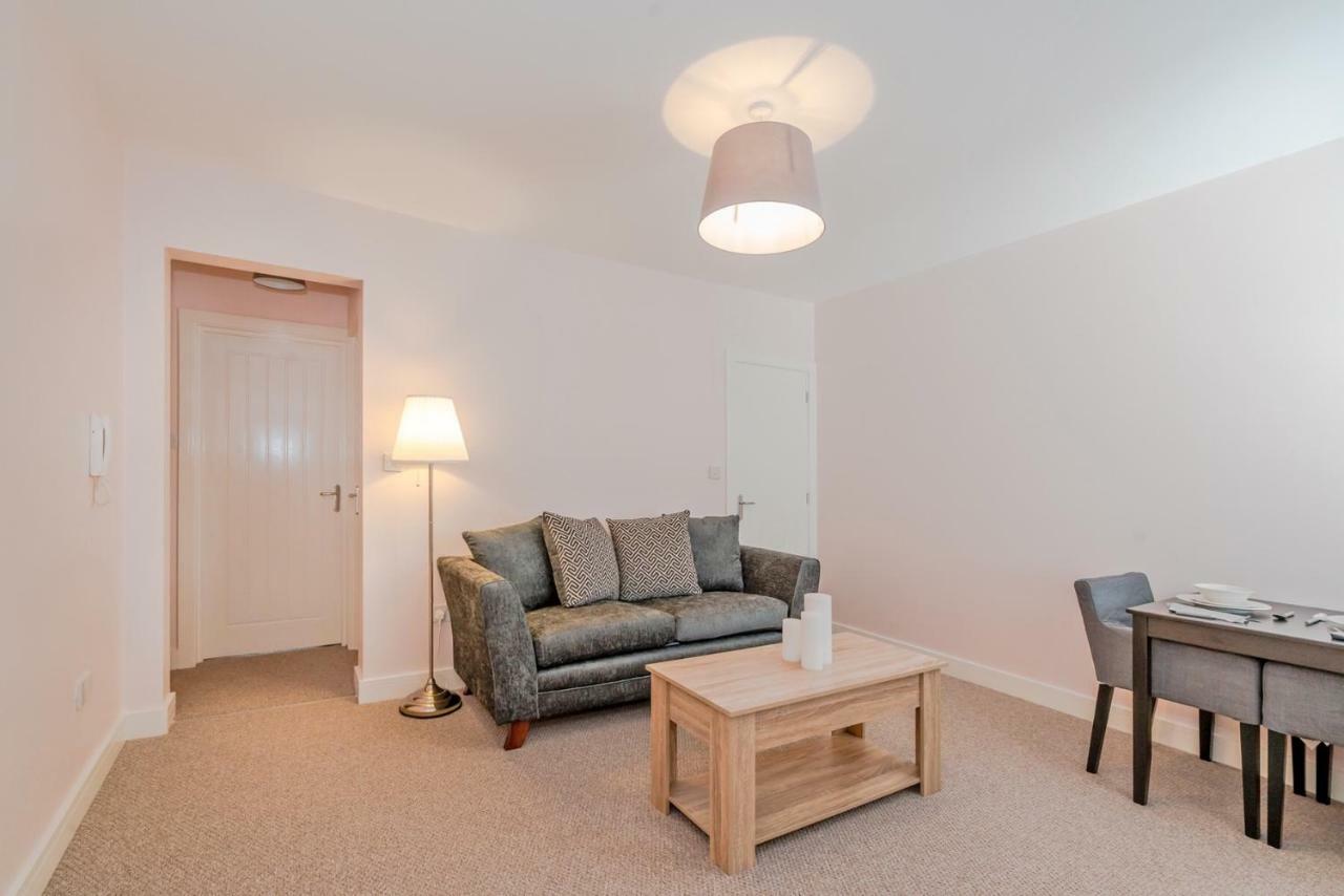 Cannock Hotel Apartments Exterior foto